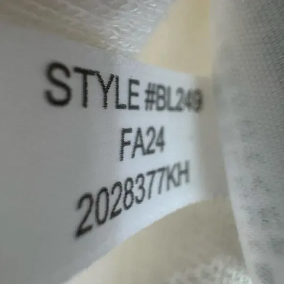 J. Crew Quilted Mock Neck Pullover Sweater Long Sleeve Ivory Size Medium NWT - Picture 12 of 12